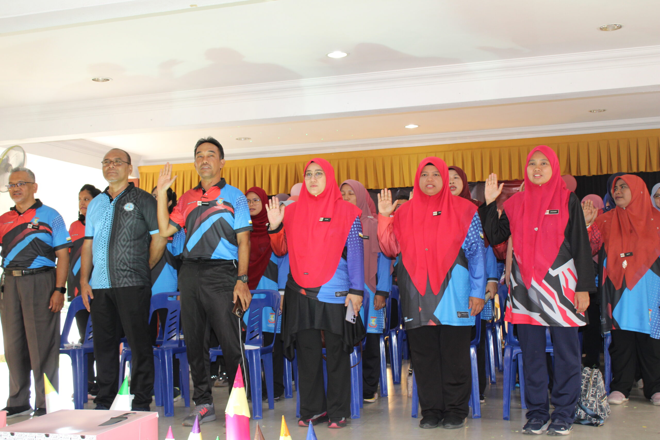 Sambutan Hari Guru Peringkat Sekolah Kebangsaan Simpang Pulai Meriah